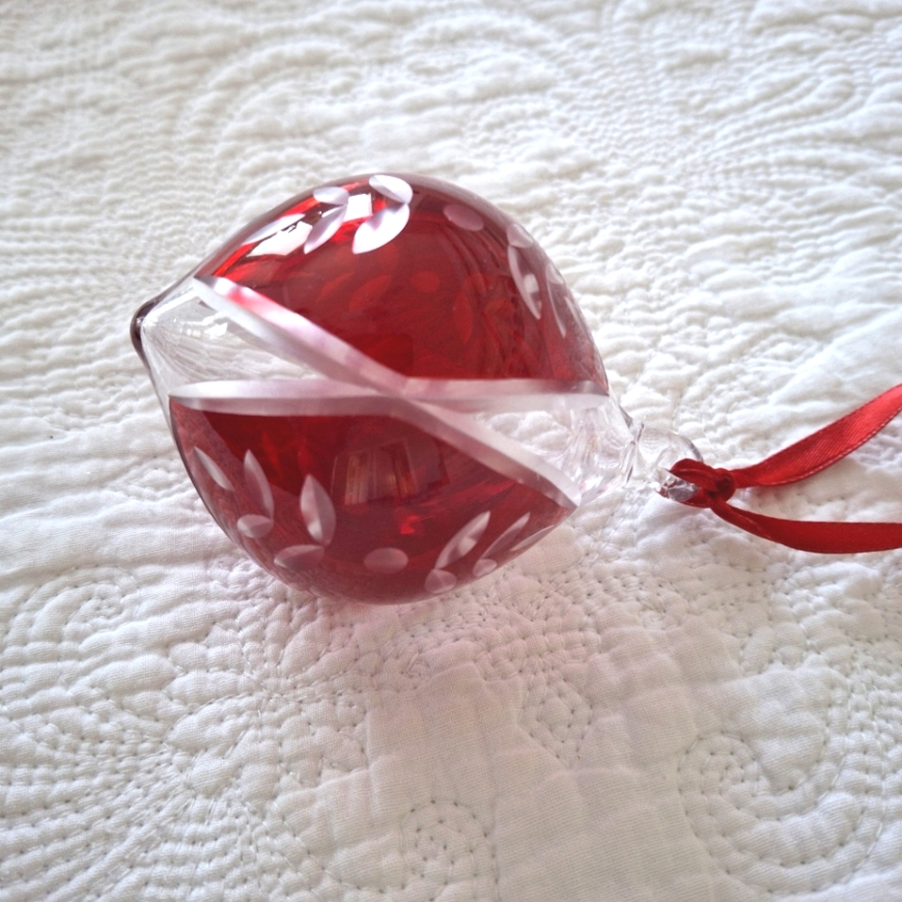 Lenox Crimson Splendor Ornament - Picture 3 of 7